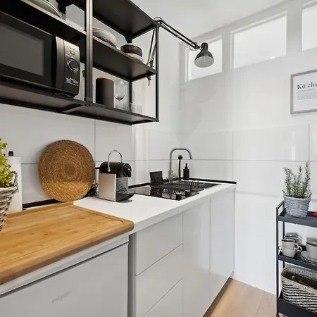 Stylisches Apartment, Parkplatz, Naehe Dus & Dortmund & Koeln & Essen شقة *