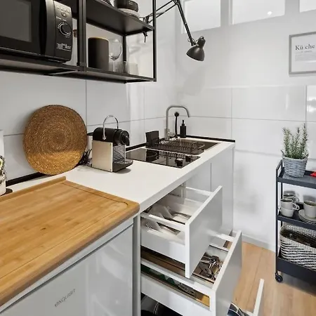 Stylisches Apartment, Parkplatz, Naehe Dus & Dortmund & Koeln & Essen *